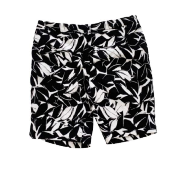Mario Serrano Italy Shorts Bermuda Black & White Leaf Print Flat Front Size 4 - Picture 3 of 10